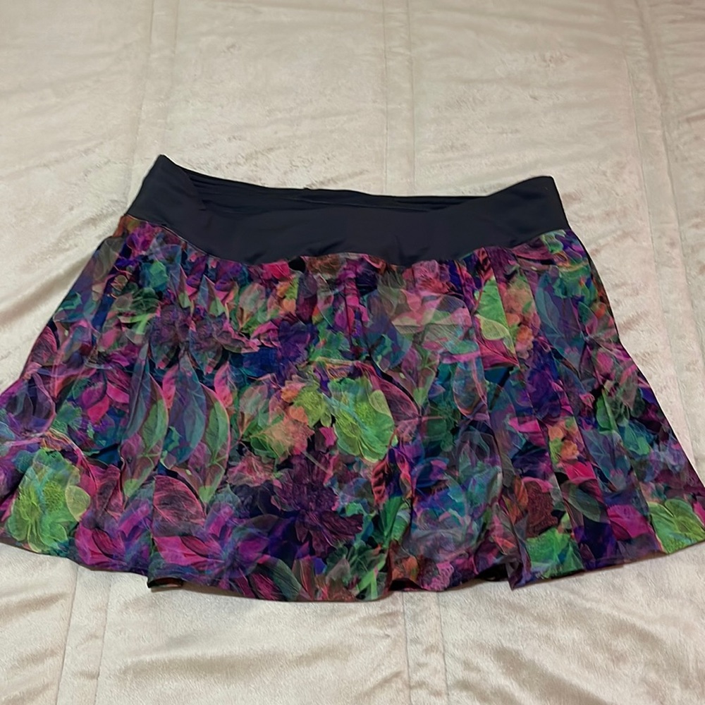 Lululemon Side pleats skirt